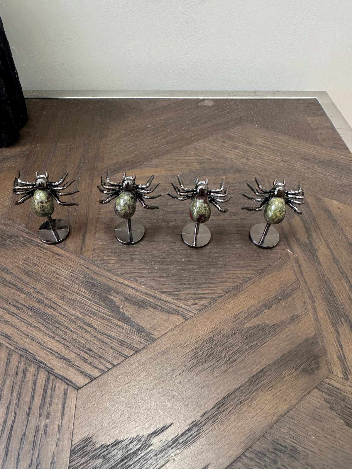 🕷️ Dragon’s Blood Spiders ✨