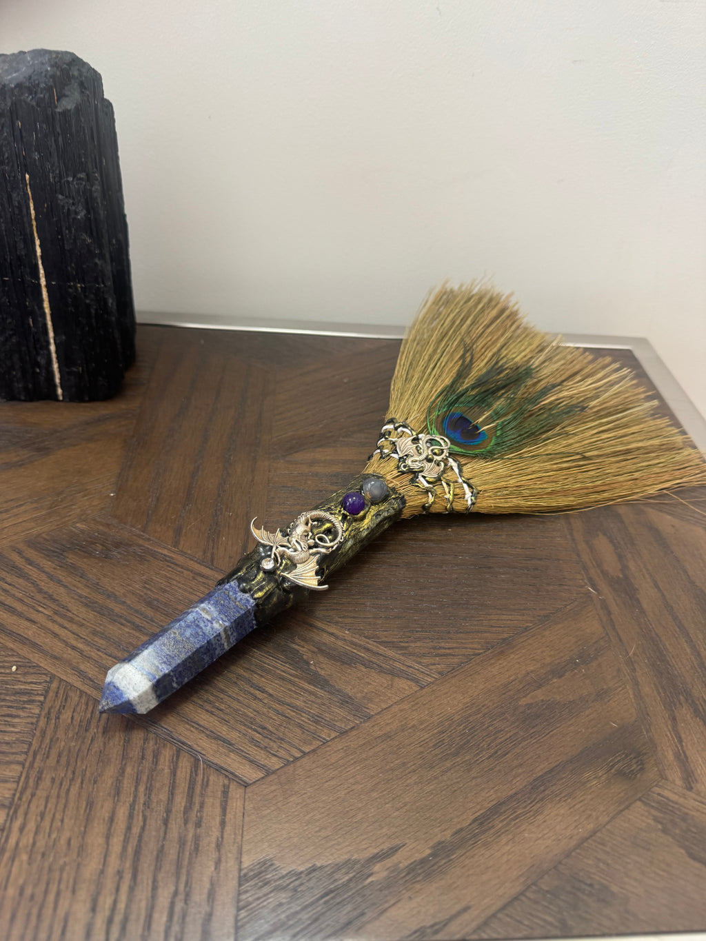 💙 Lapis Lazuli Ritual Besom – The Wisdom & Truth Broom