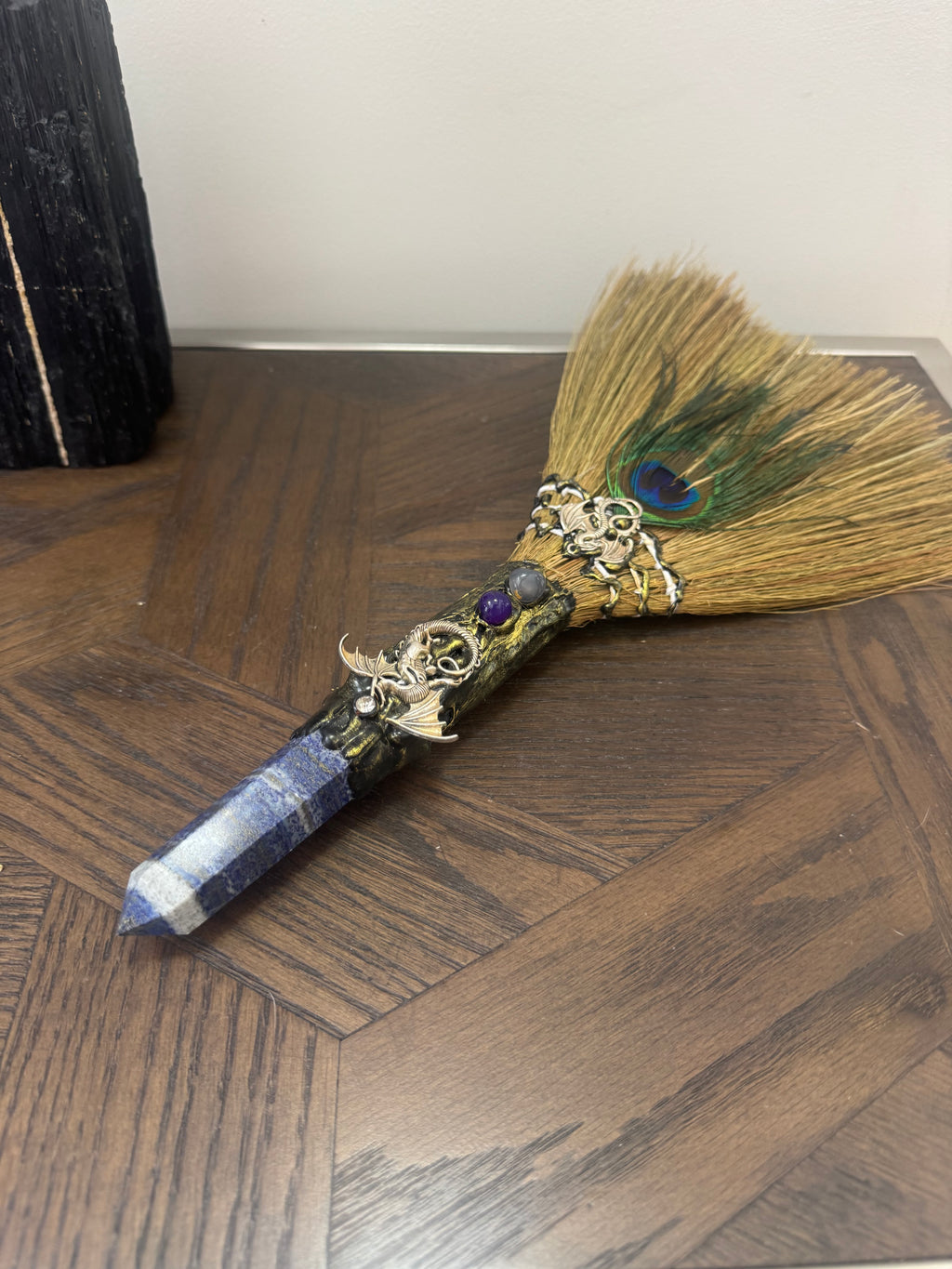 💙 Lapis Lazuli Ritual Besom – The Wisdom & Truth Broom