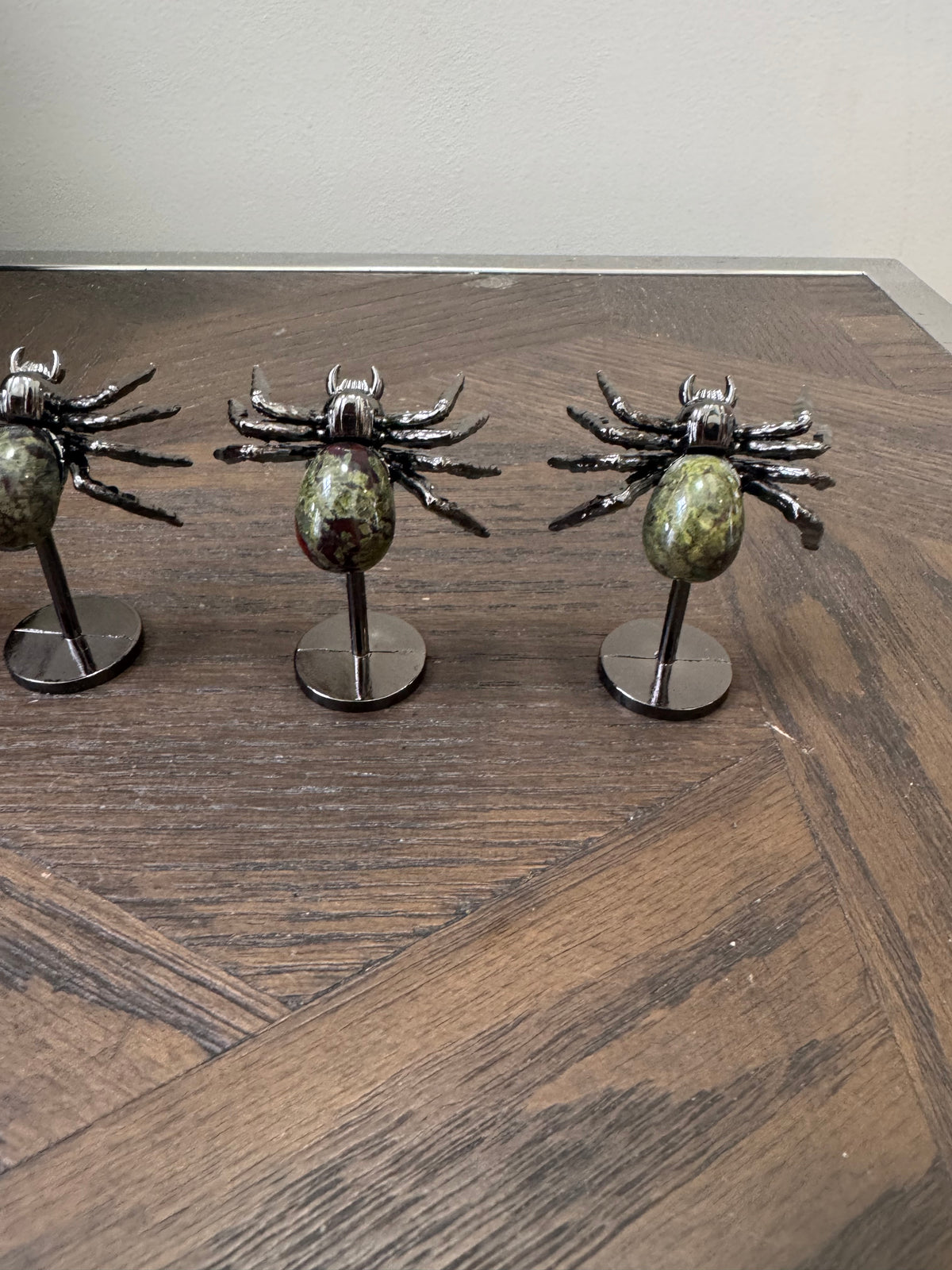 🕷️ Dragon’s Blood Spiders ✨