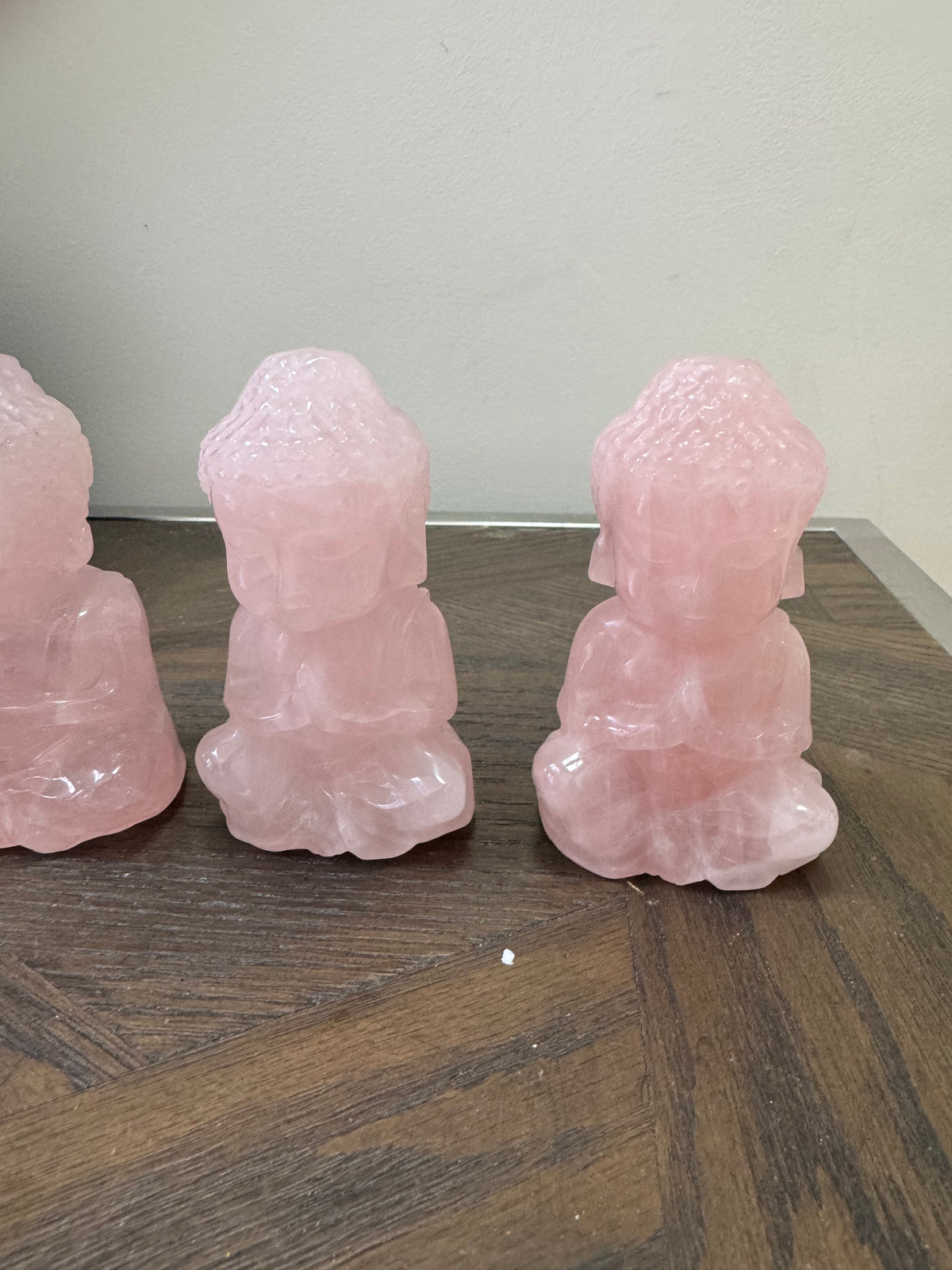 🌸 Rose Quartz Buddha Carving – Unconditional Love, Peace & Emotional Healing