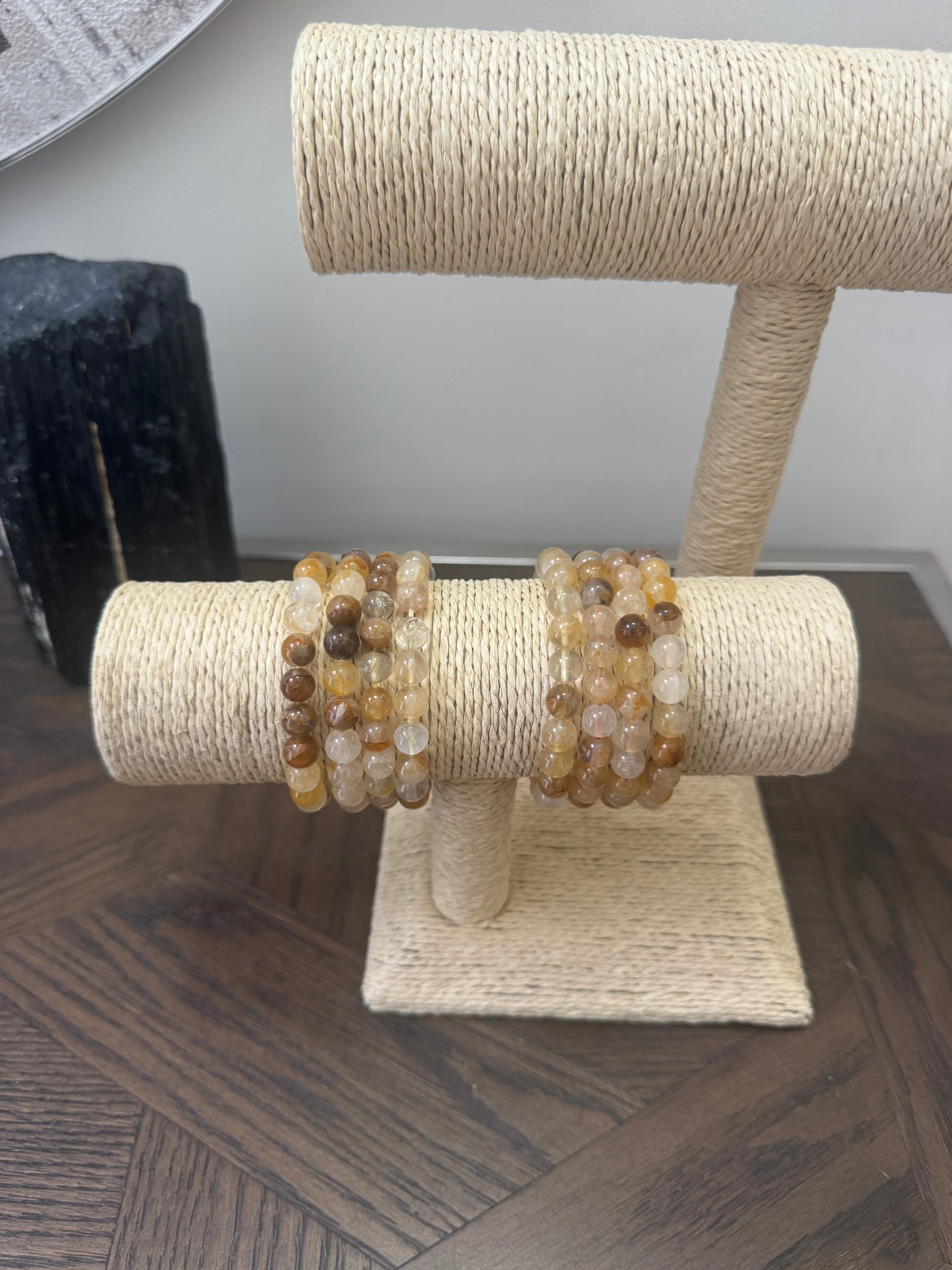 ✨ Golden Healer Quartz 8mm Crystal Bracelet – Healing, Alignment & Golden Light