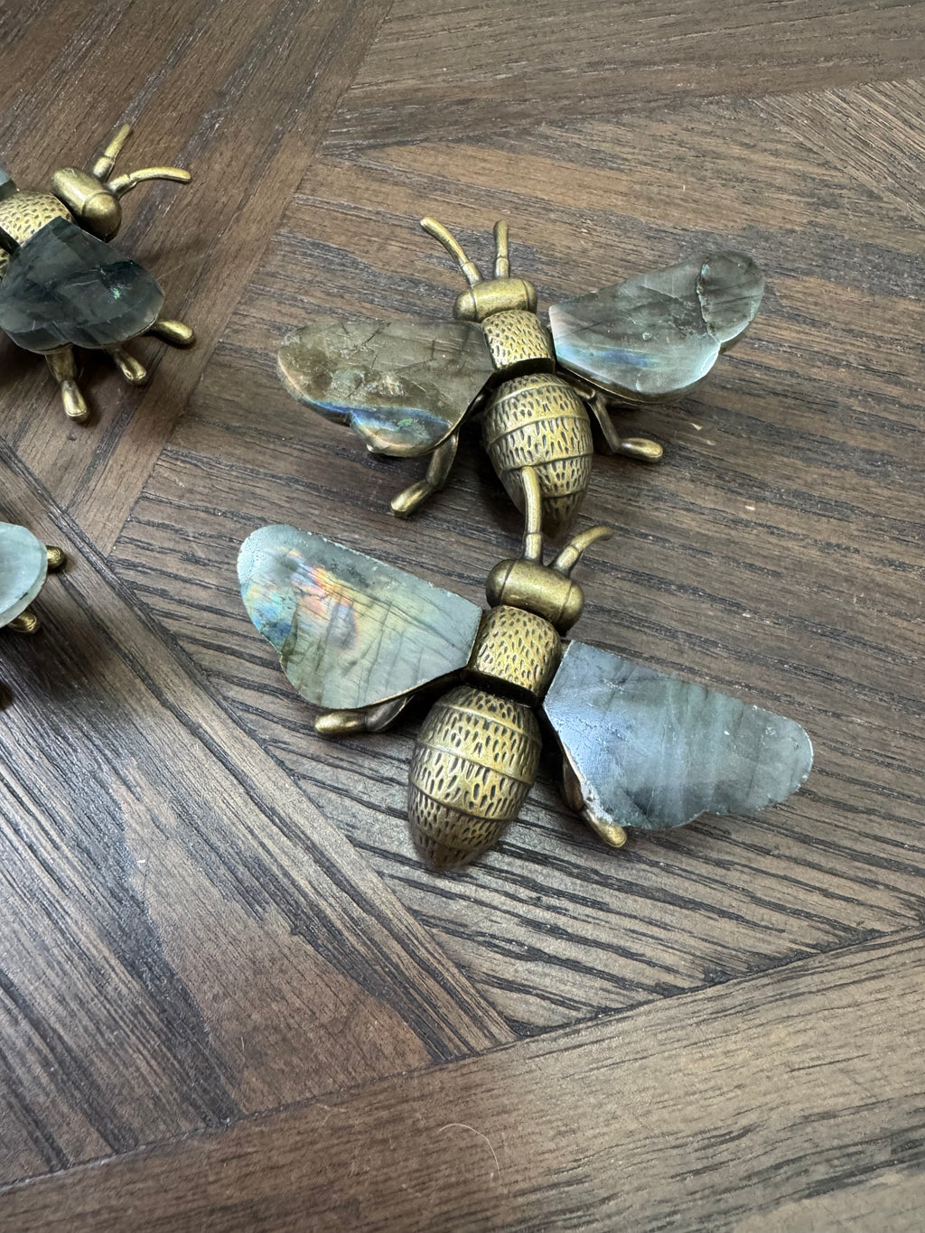 🐝 Labradorite Crystal Bee – Transformation, Protection & Magic