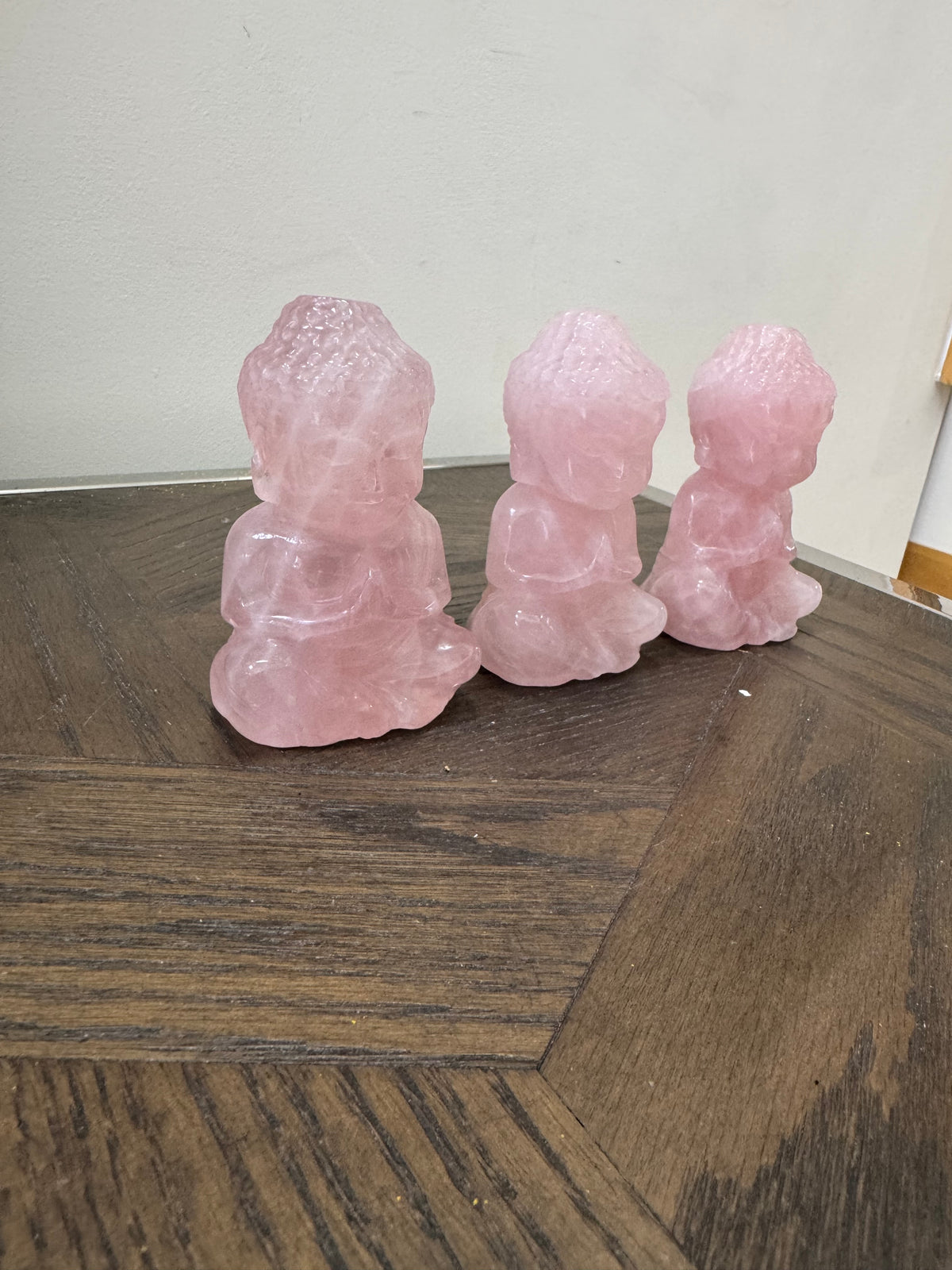 🌸 Rose Quartz Buddha Carving – Unconditional Love, Peace & Emotional Healing