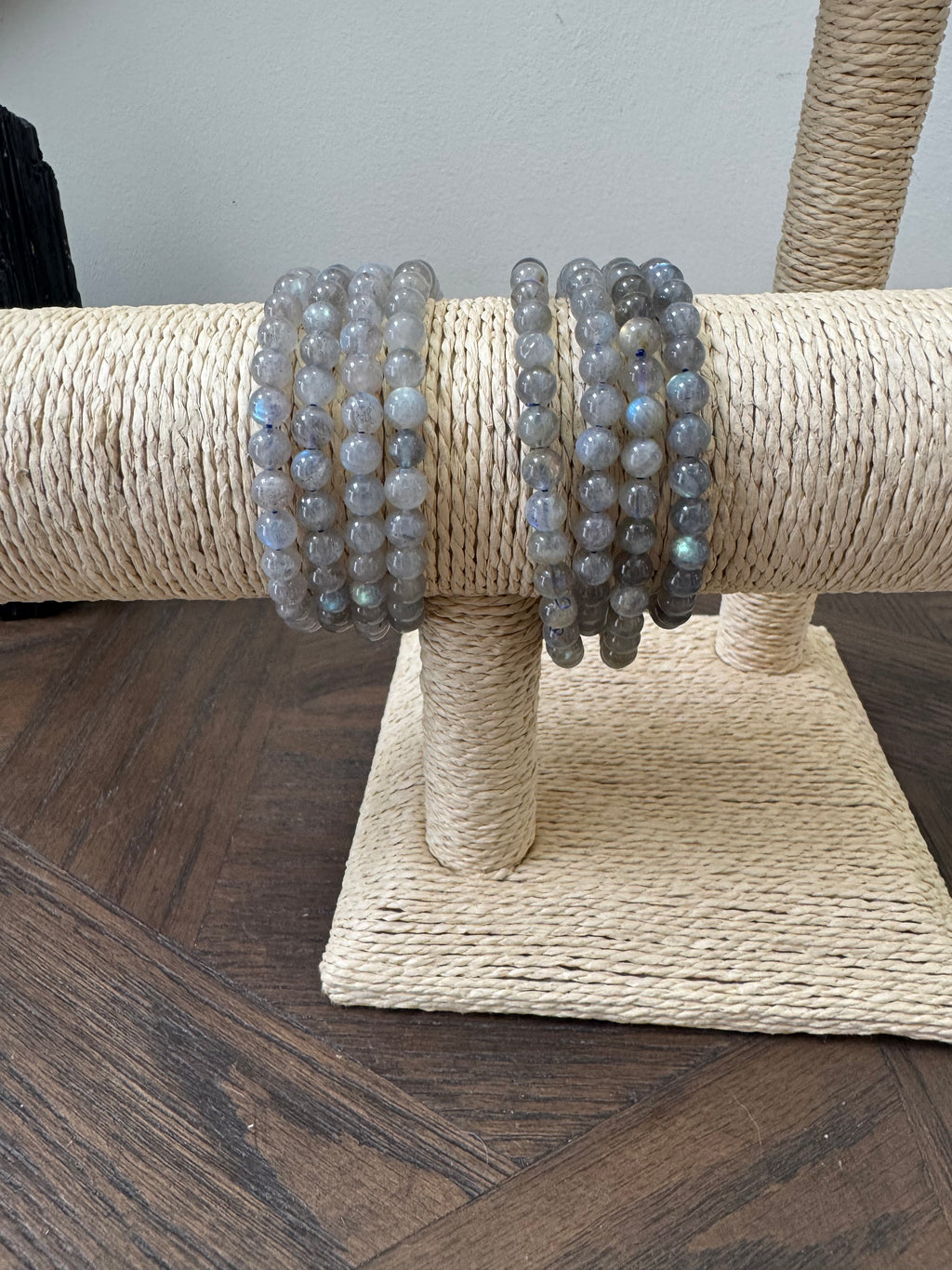 🌙 Labradorite 6mm Crystal Bracelet – Protection, Intuition & Transformation
