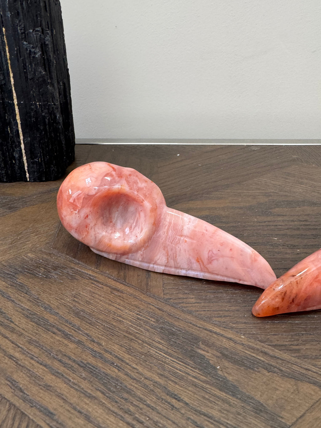 🔥 Carnelian Raven Skull – Courage, Confidence & Creative Fire