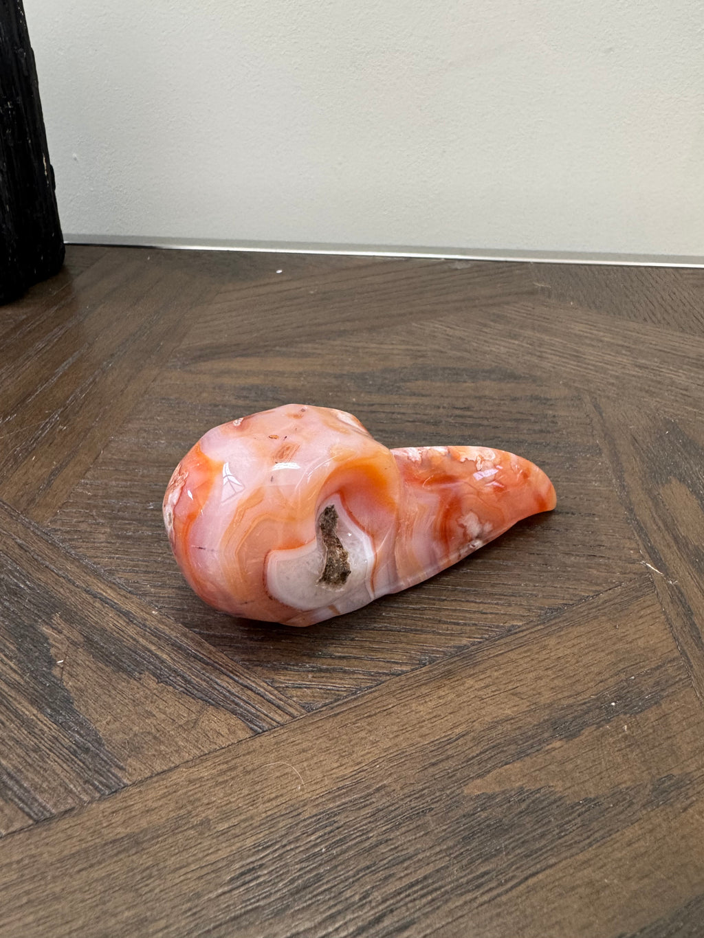🔥 Carnelian Raven Skull – Confidence, Passion & Personal Power