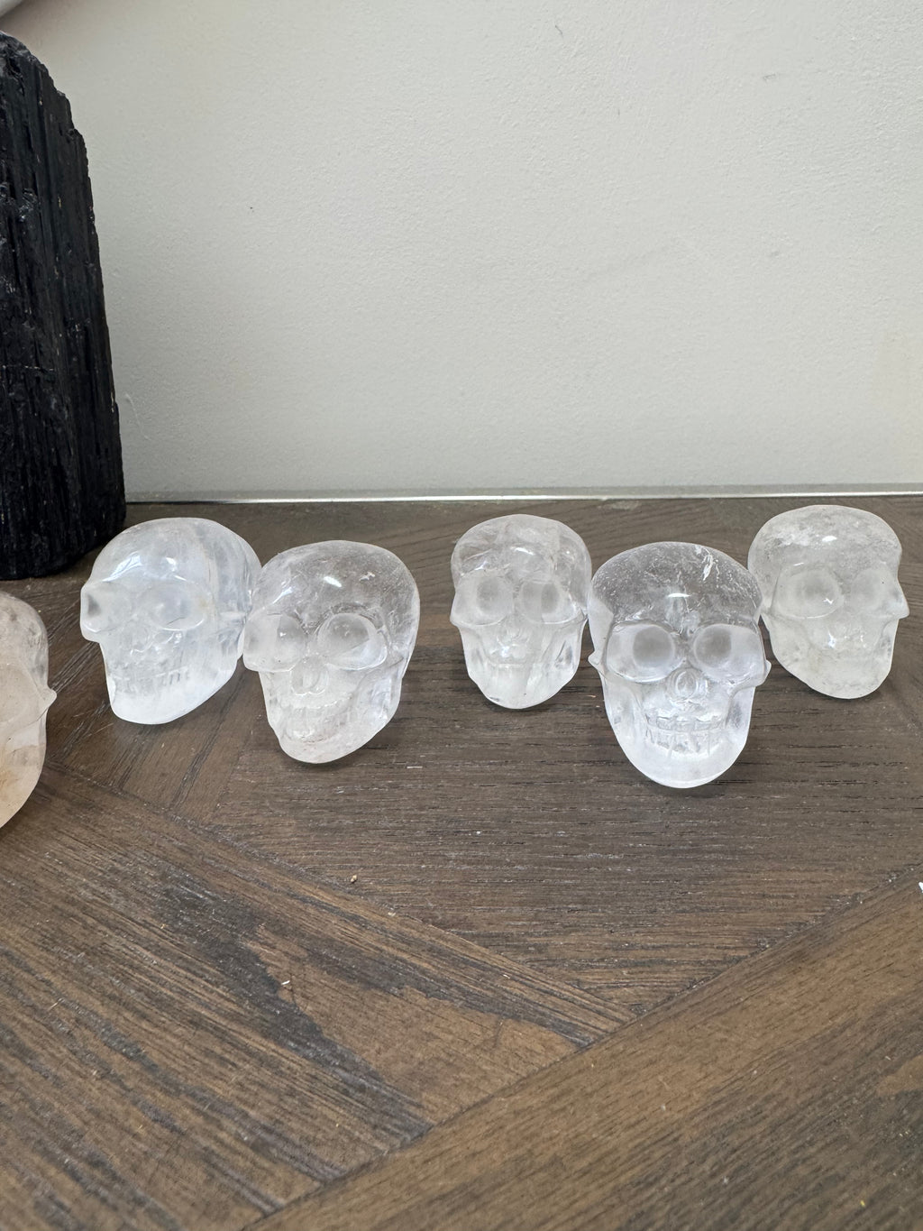 🤍 Clear Quartz Skull Carving – Clarity, Amplification & Spiritual Awakening