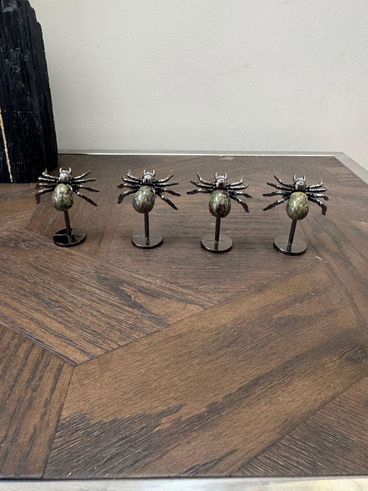 🕷️ Dragon’s Blood Spiders ✨