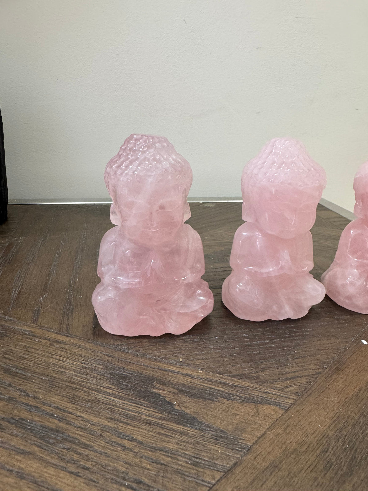 🌸 Rose Quartz Buddha Carving – Unconditional Love, Peace & Emotional Healing