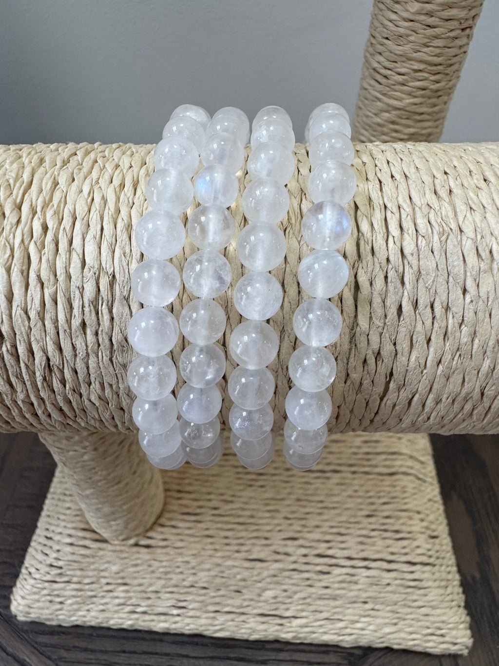 🌙 Moonstone with Blue Flash 6mm Crystal Bracelet – Intuition, New Beginnings & Divine Feminine Energy