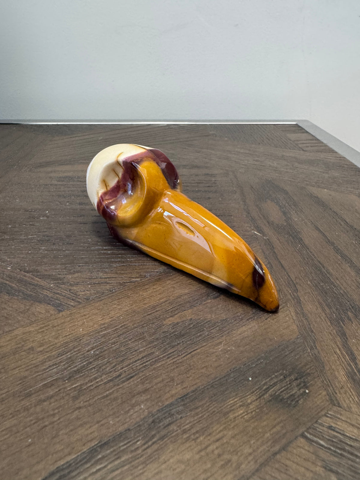 🐦‍⬛ Mookaite Raven Skull – Grounding, Courage & Confidence