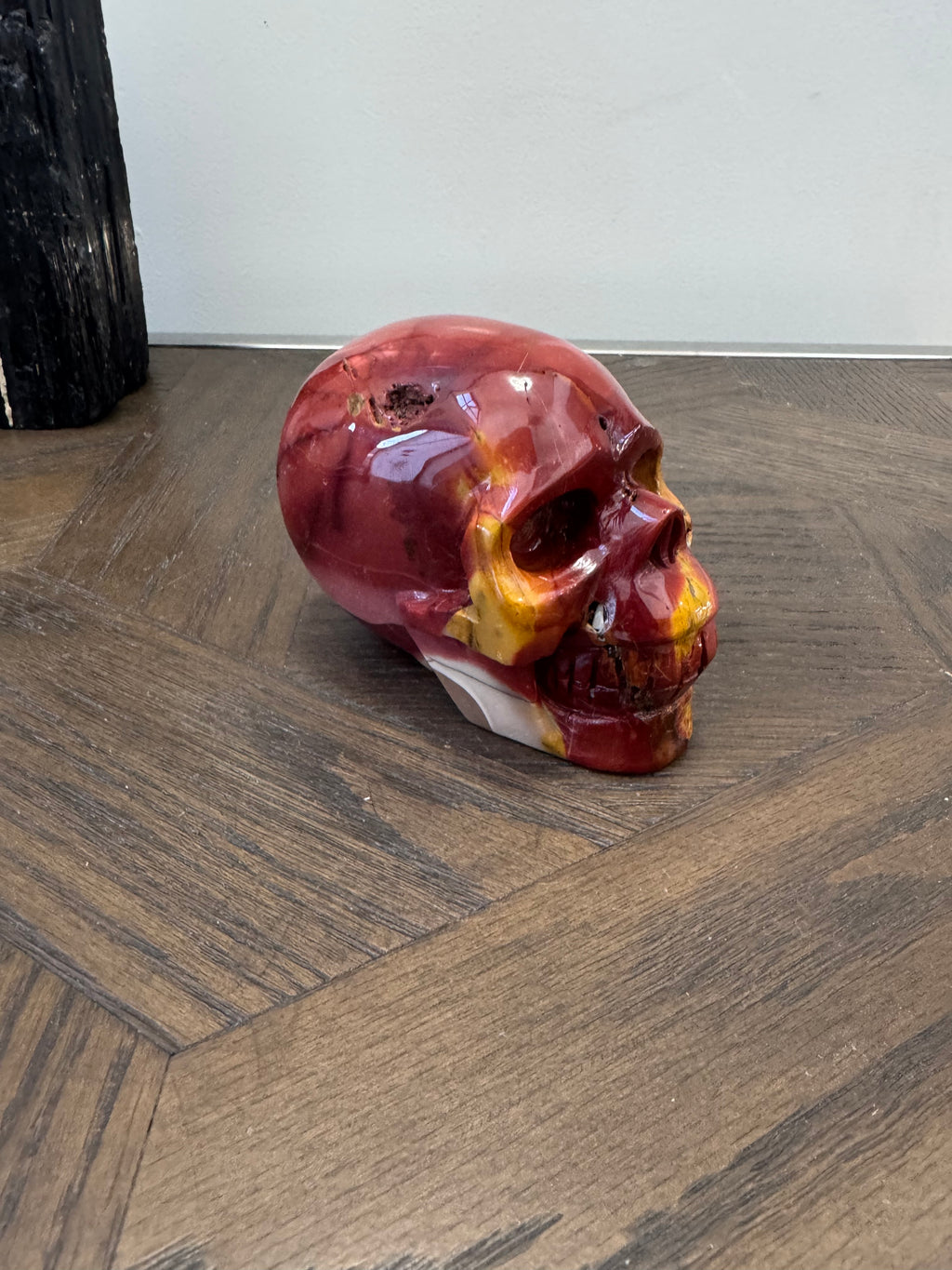 🔥 Mookaite Skull – Courage, Grounding & Personal Power