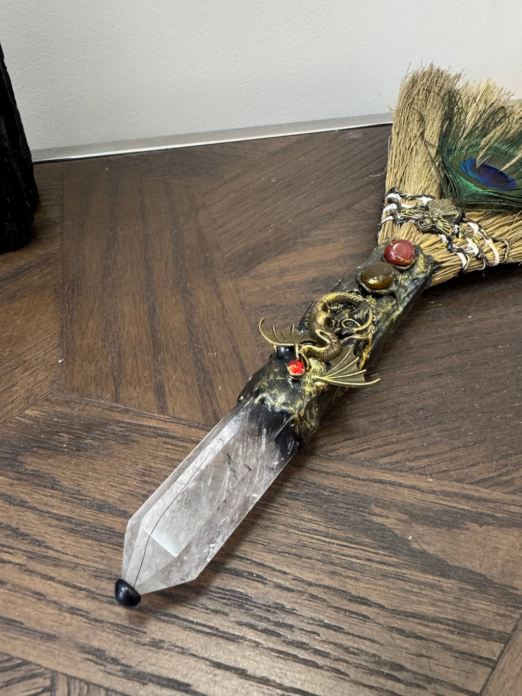 🤍 Clear Quartz Ritual Besom – The Amplification Broom