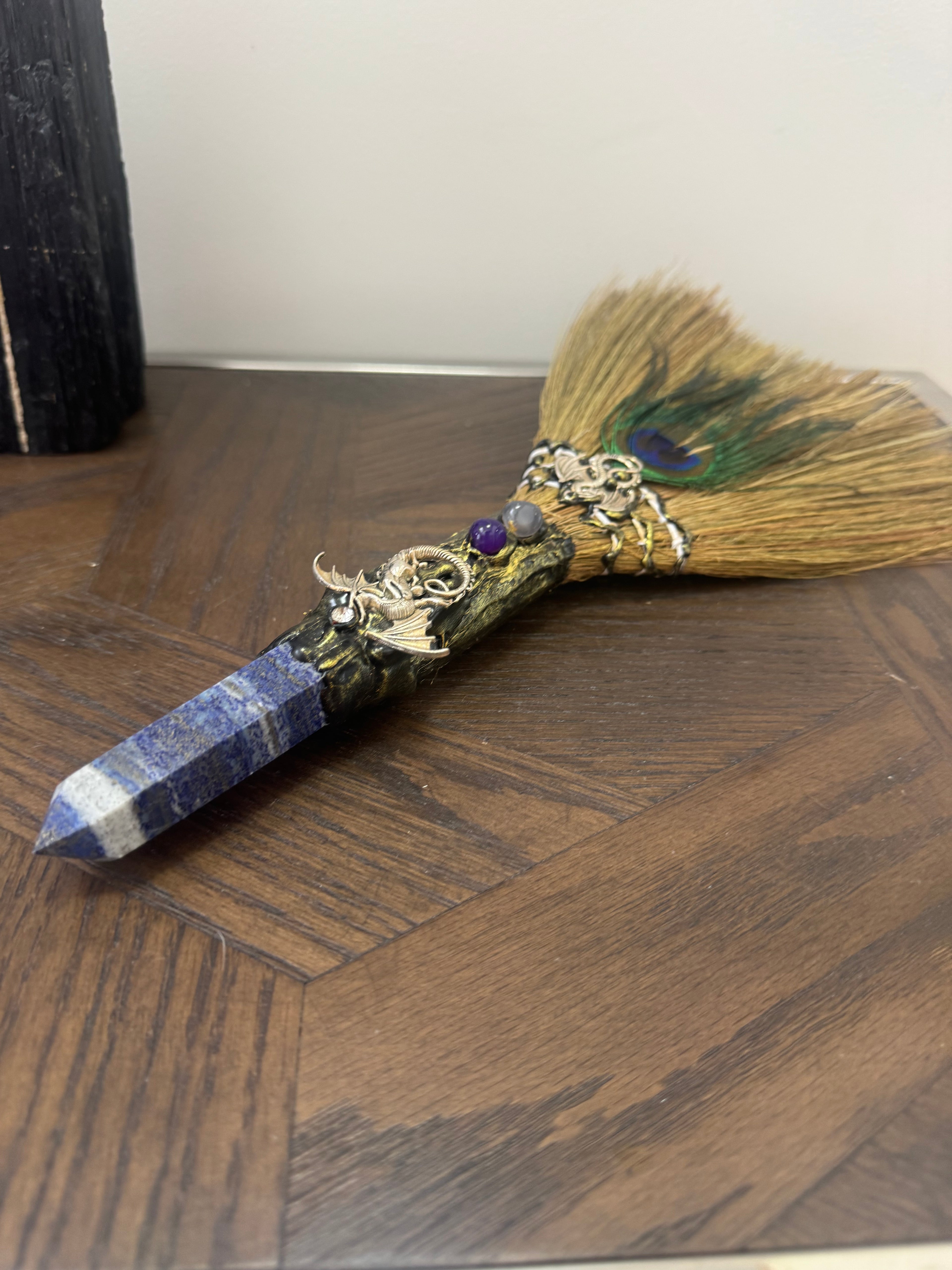 💙 Lapis Lazuli Ritual Besom – The Wisdom & Truth Broom