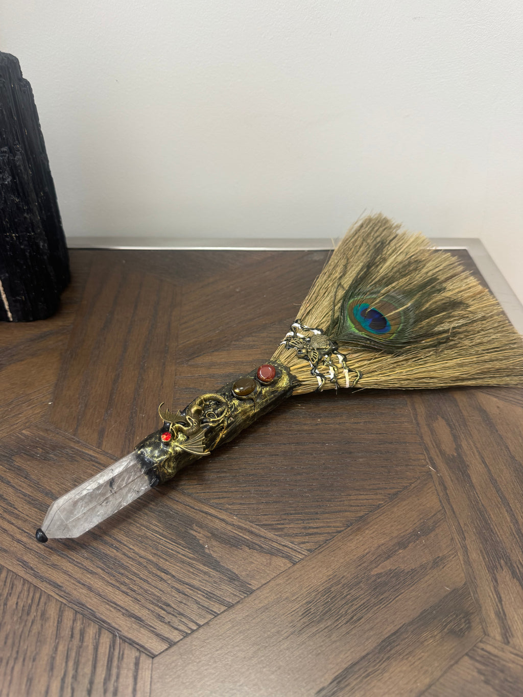 🤍 Clear Quartz Ritual Besom – The Amplification Broom
