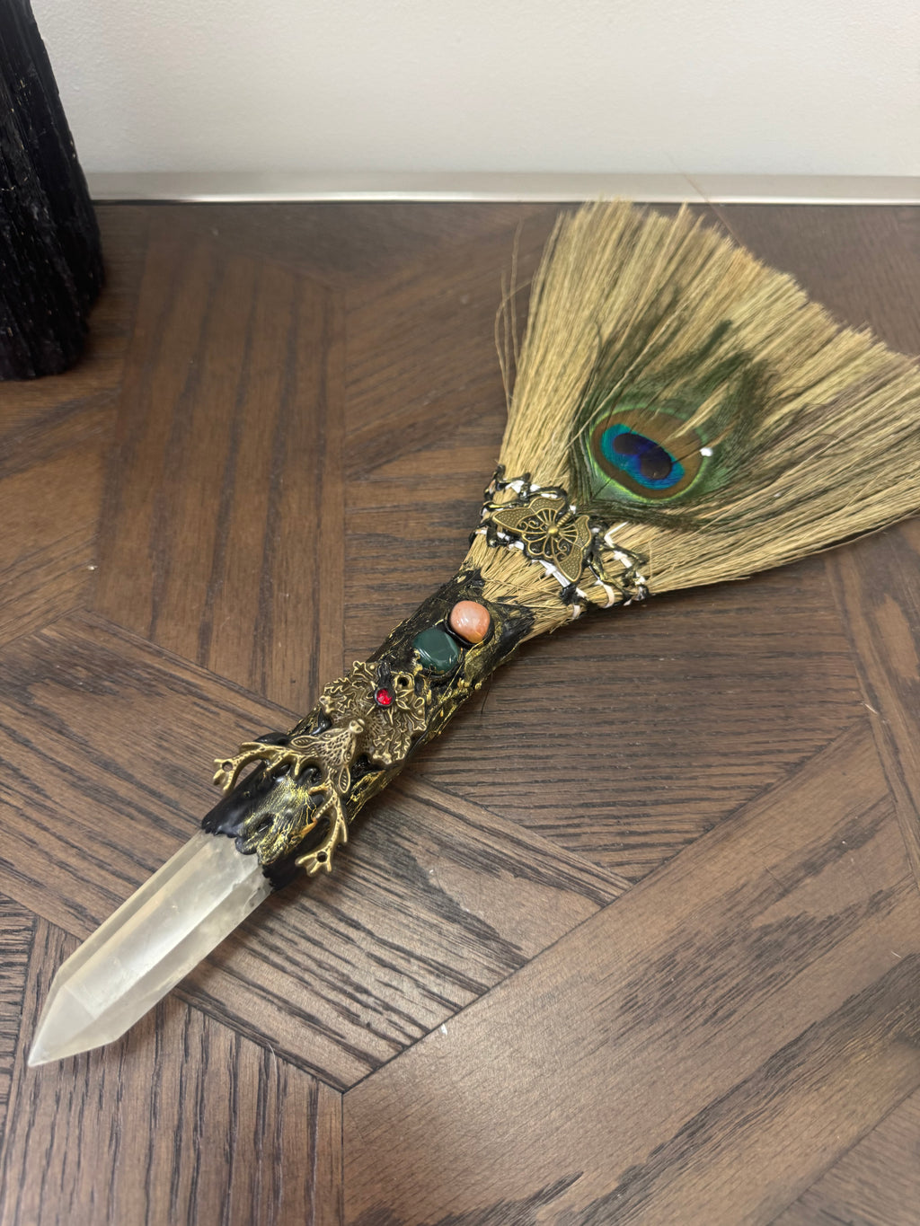 🤍 Clear Quartz Ritual Besom – The Master Healer