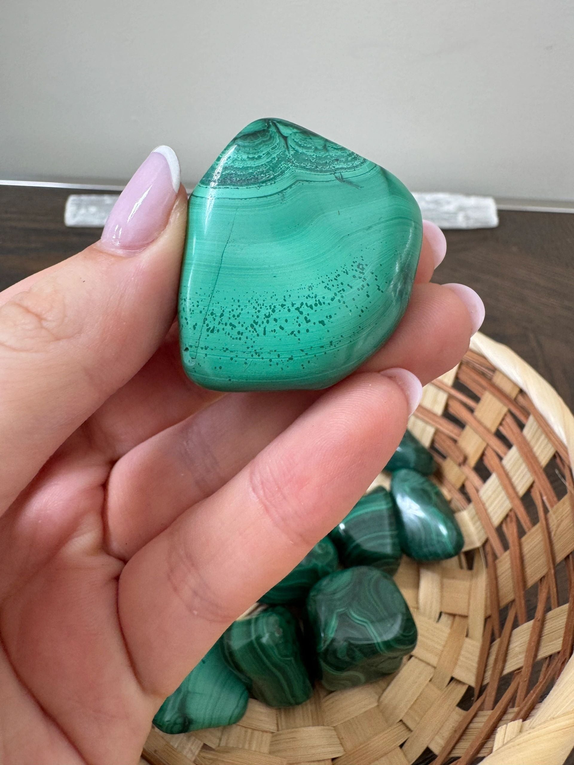 Natural Malachite Polished Palm Stone Mineral Crystal Specimen