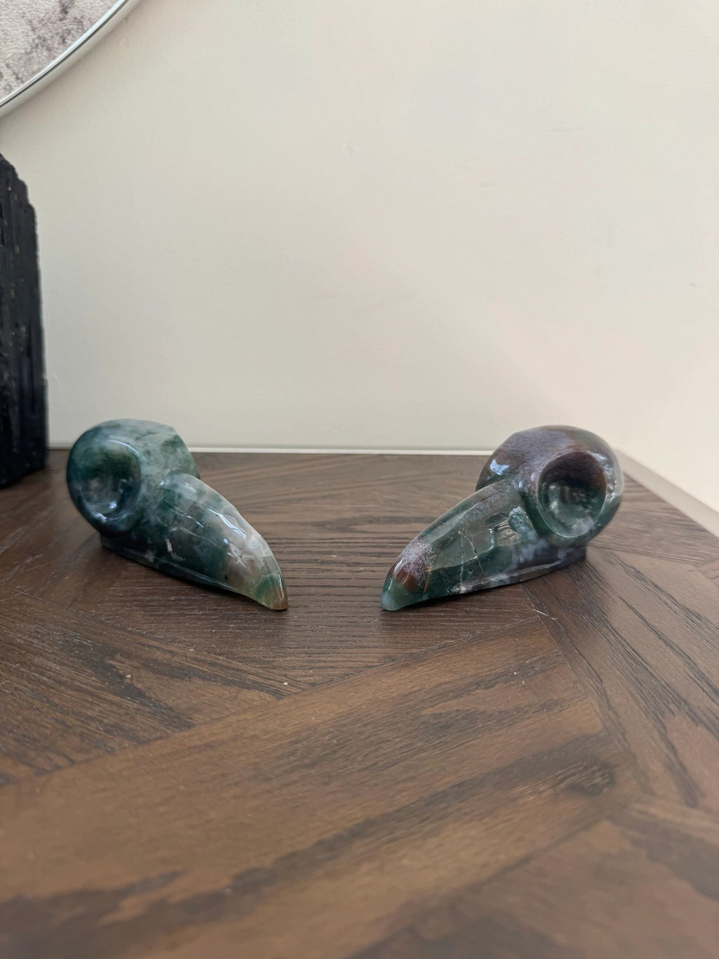 Natural Green Moss Agate Raven Skull Carving Mineral Crystal Specimen