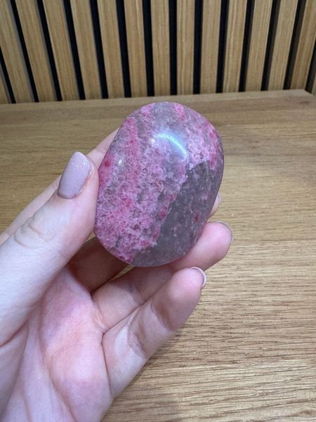 Rhodonite Palmstone