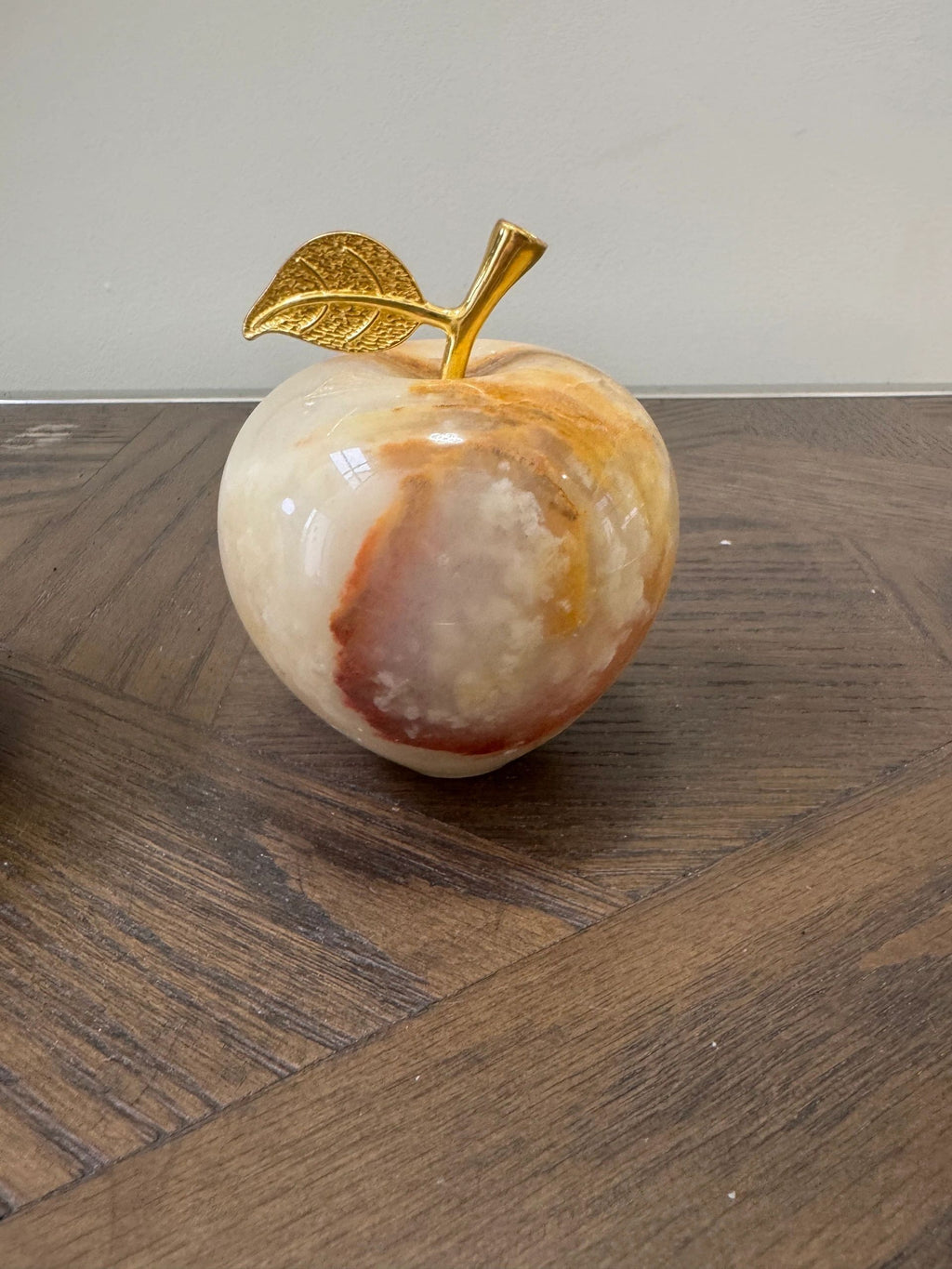 Natural Onyx Hand Carved Apple Crystal Specimen