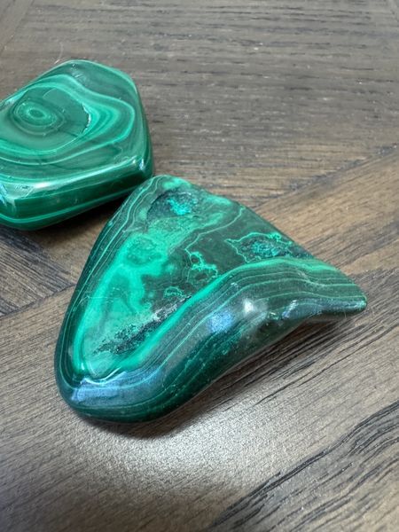 Natural Green Banded Malachite Tumble Crystal Specimen