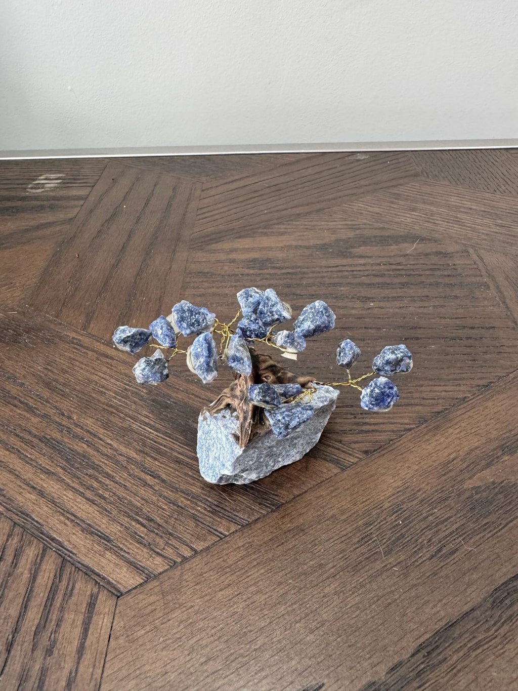 Mini Sodalite Wisdom Tree