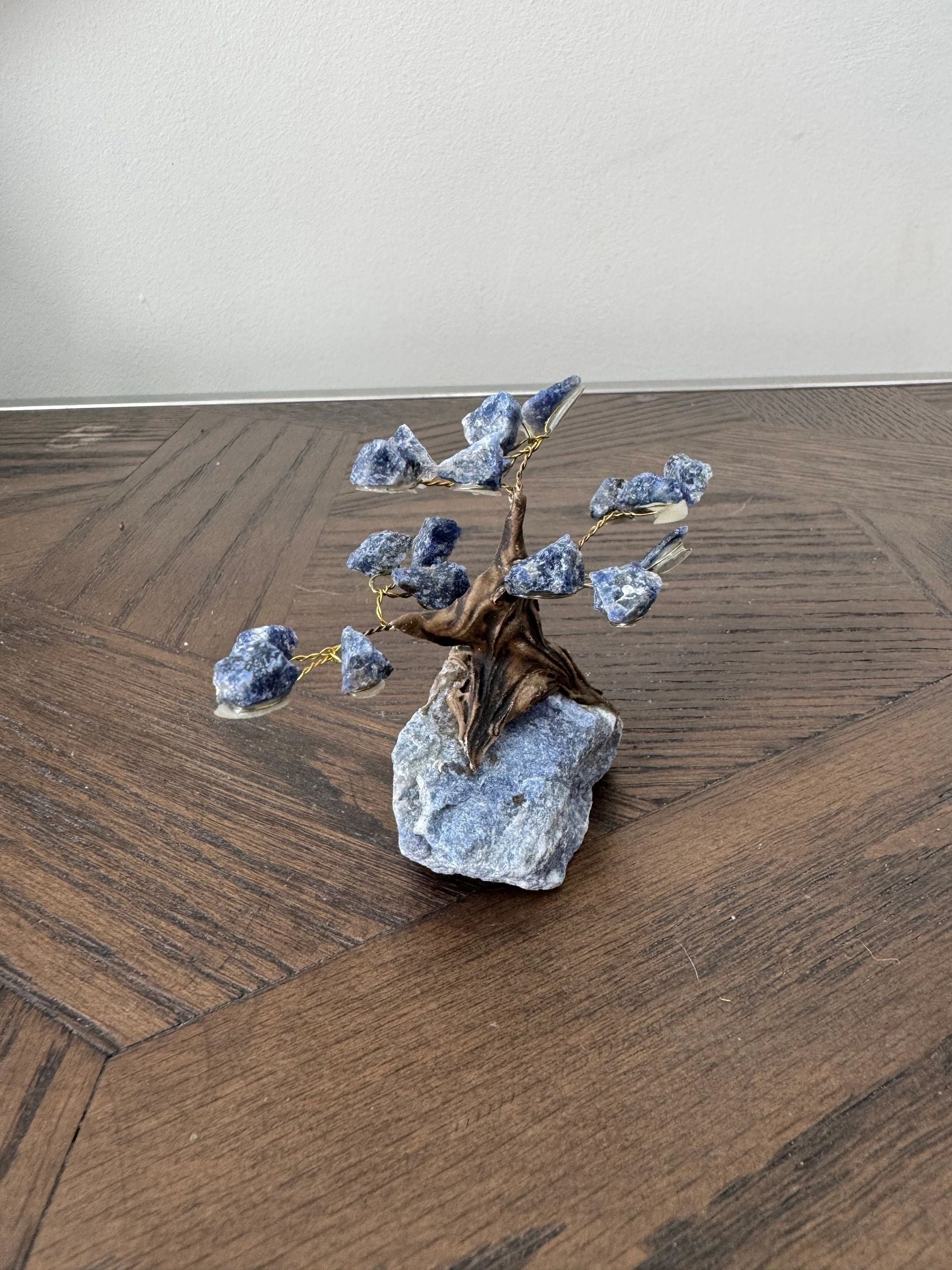 Mini Sodalite Wisdom Tree