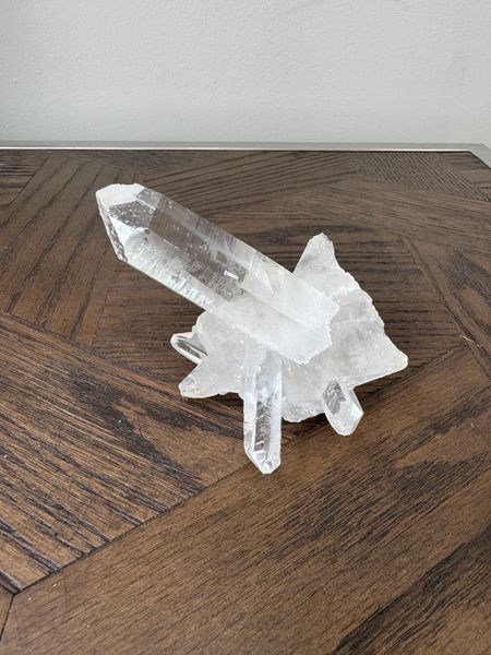 Clear Quartz Cluster Alignment Amplification